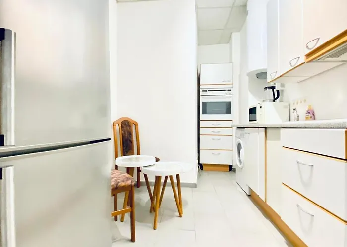 Comfortable Private In A Quiet, Well-connected Area Vienna