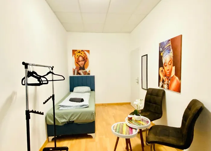 Comfortable Private In A Quiet, Well-connected Area